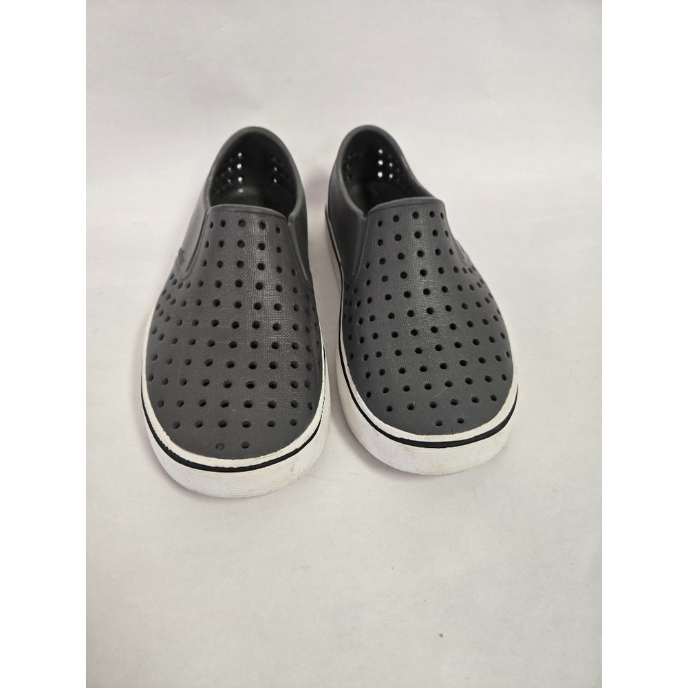 Native Miles Child Lightweight Slip-On Wide Fit Size M4 W6